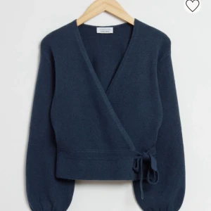 Omlott kofta  - Omlott kofta, helt ny med prislappen kvar! 