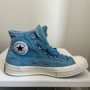 Converse chuck Taylor  - Nyskick på skorna Använda 1 gång Kartong medföljer Nypris 1100 Inga defekter som jag kan se