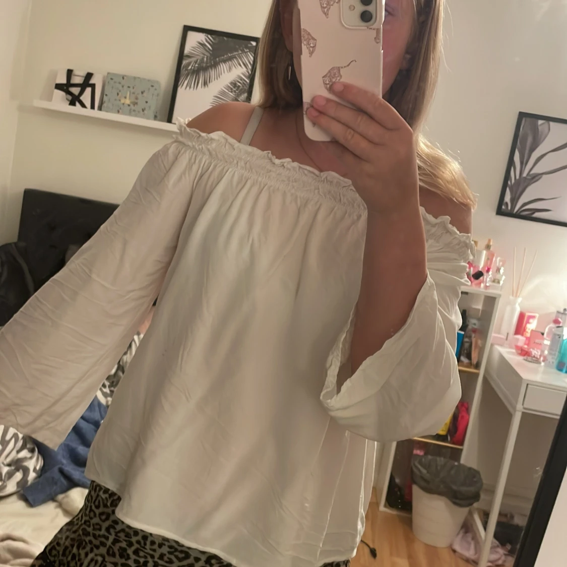 Vacker vit tröja - 90