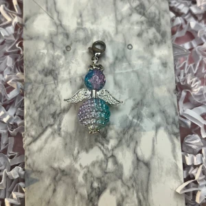 Blå och rosa lyckoängel - Blå och rosa lyckoängel.