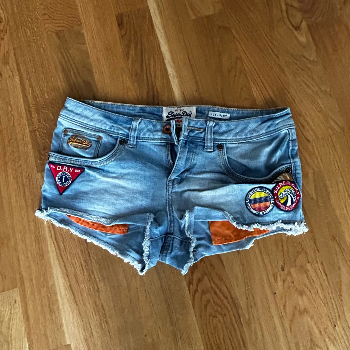 Jeansshorts från superdry 