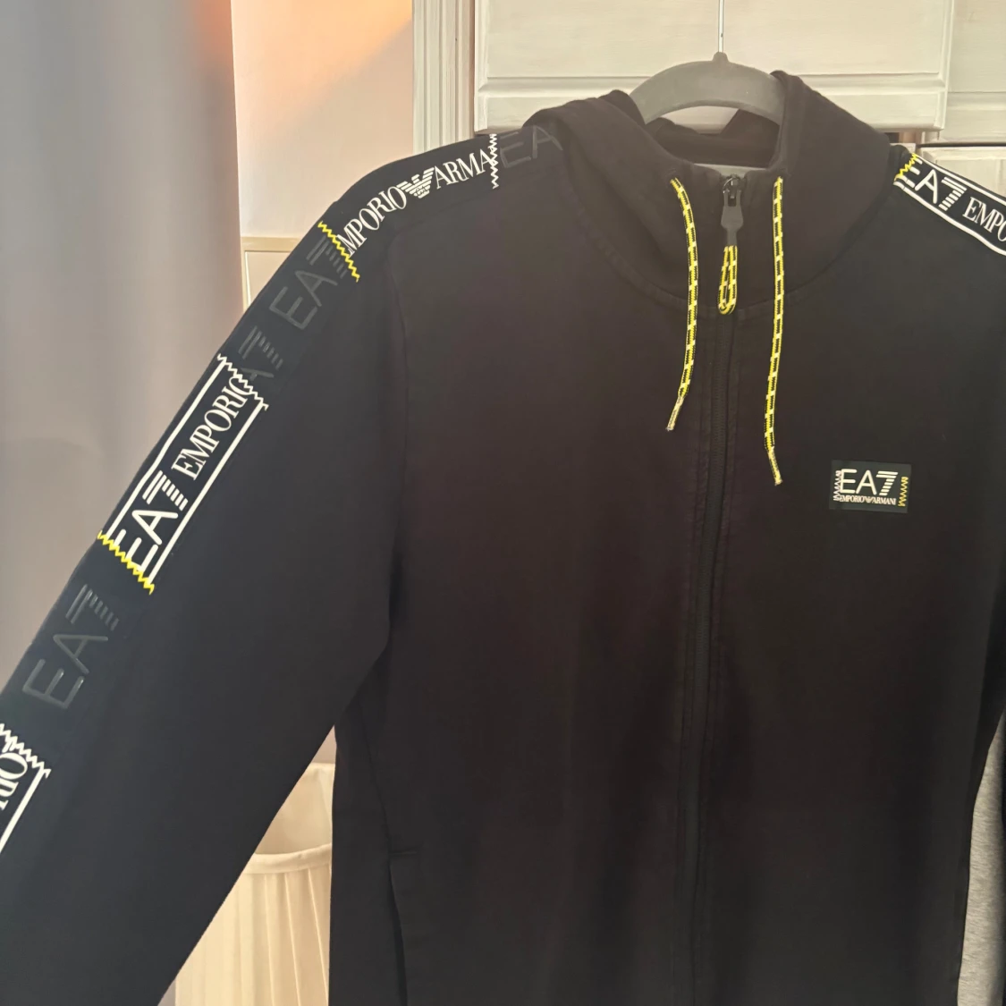 Svart jacka från Emporio Armani