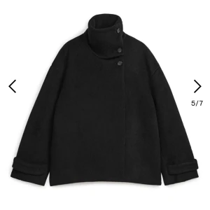 Jacka ifrån arket - Har ett hål i inner tyget, skriv för bild❤️