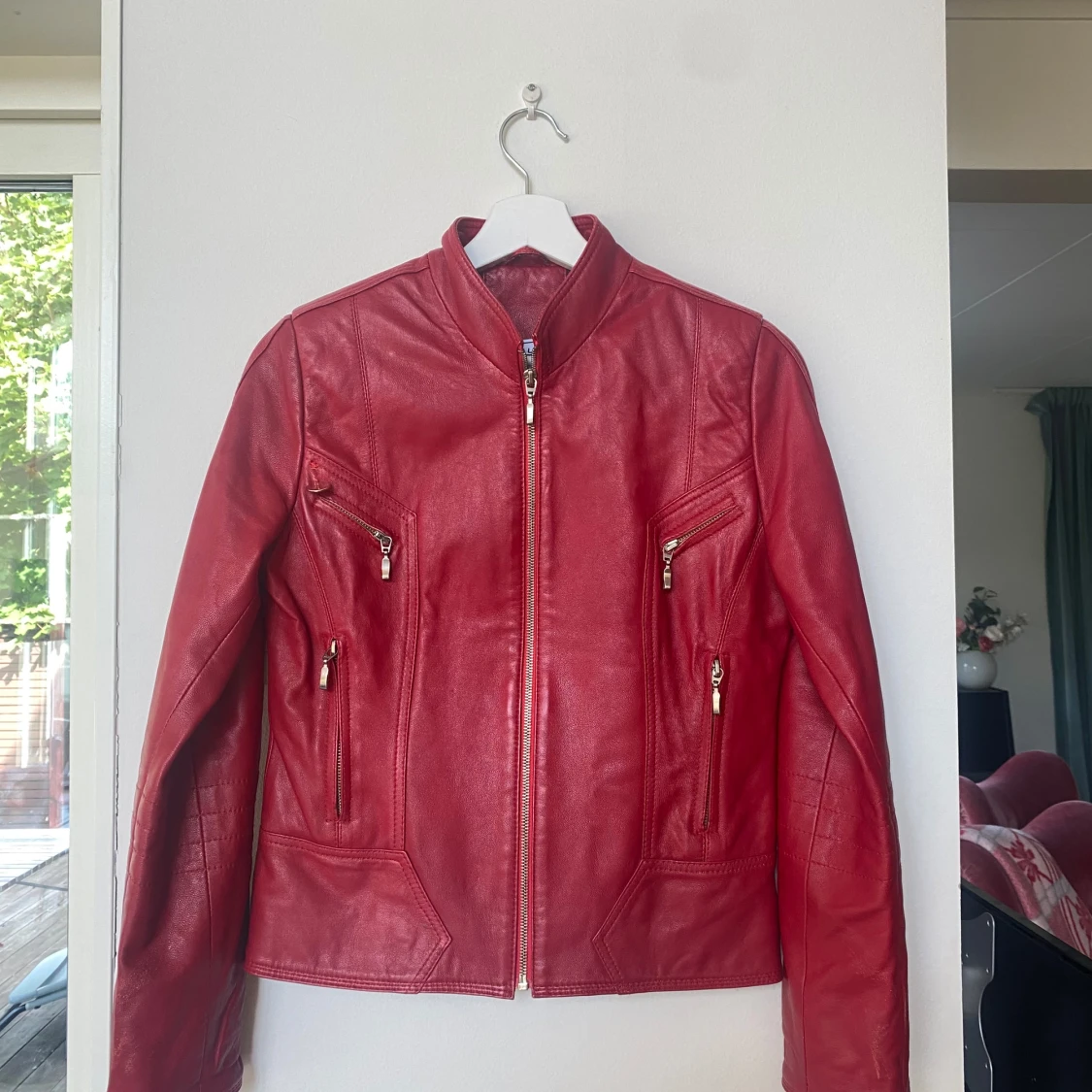 Röd skinnjacka  - 93