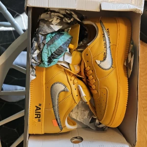 Nike airforce 1 - Off white x Nike airforce 1 Nya I låda