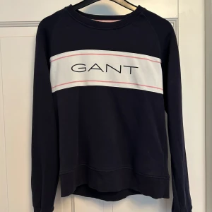 Gant sweatshirt  - Som ny! Använd 1-2 gånger bara 🤍 Storlek: S