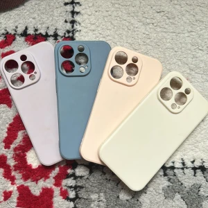 Mobilskal  - Så fina färger mobilskal för iphone 14 pro. Täcker kamrabakrunden så färgen inte syns. 