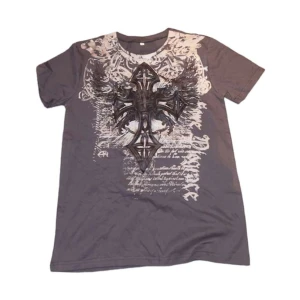 Graphic Y2K T-Shirt - Graphic Y2K T-Shirt storlek M 