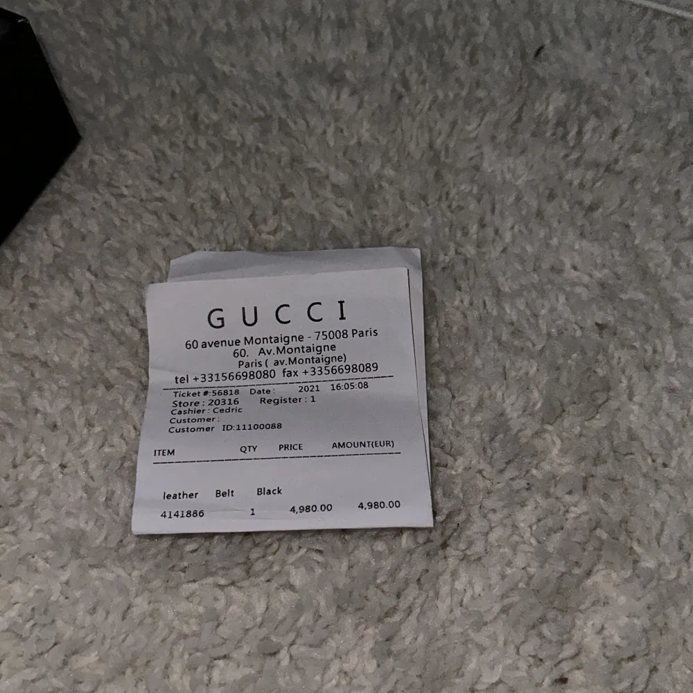 Mycket fint Gucci bälte, används inte och därför det säljs. Hör av er för frågor eller annat💯. Accessoarer.