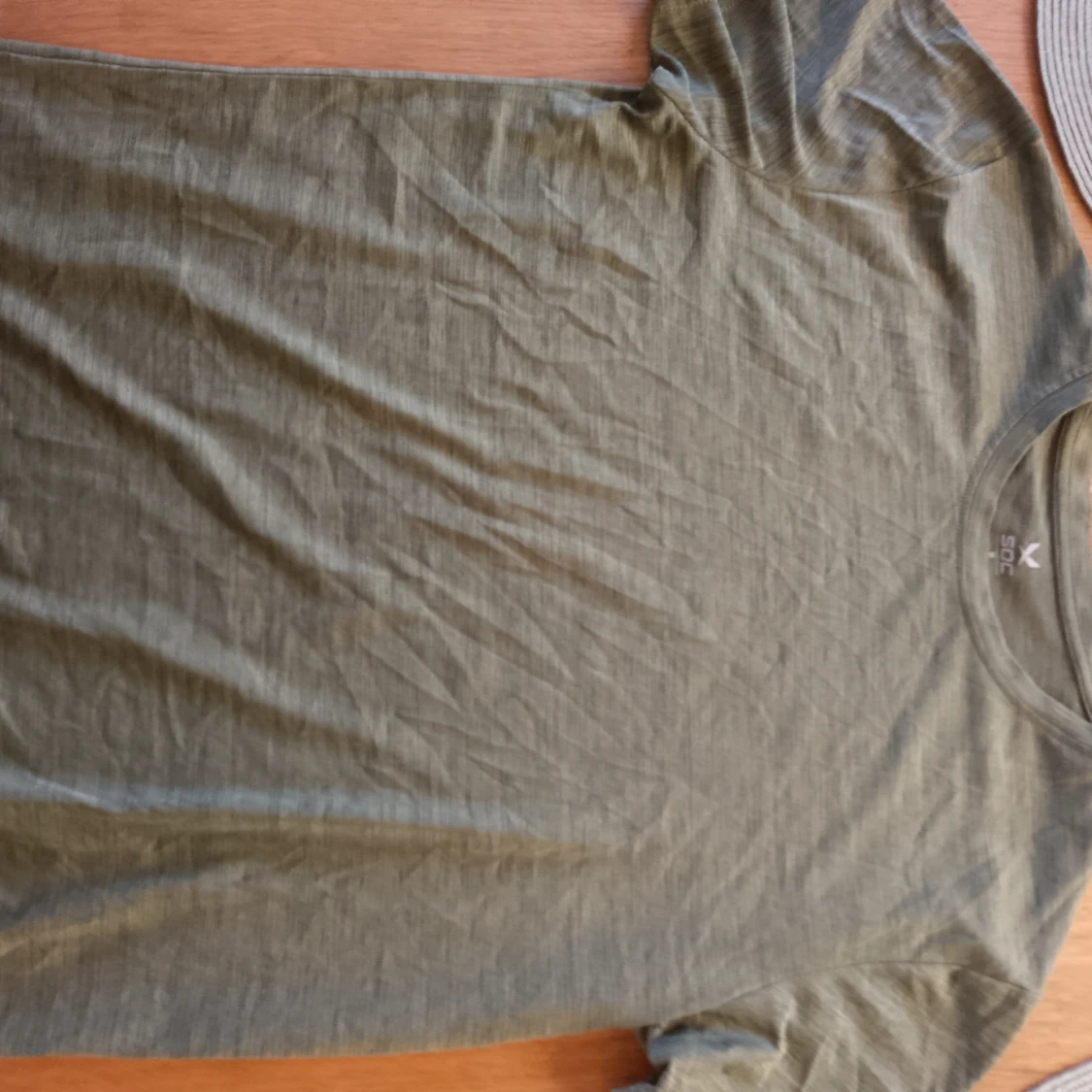 2st Soc sportswear tränings-tröjor i färger grön och röd. - 91