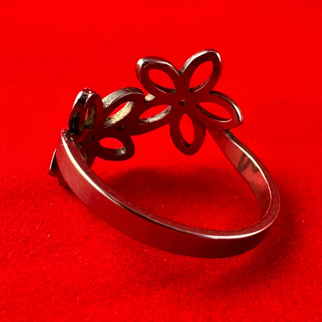 Vacker ring i rostfritt stål - 90