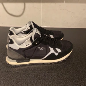 Pepe jeans skor - Rockrunner modell från pepe jeans, använda 5 gånger (1100kr nya)