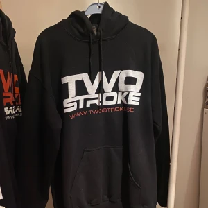 TSR Hoodies - 2 fina TSR hoodies 300 för båda eller 200kr  styck. Dem är knappt använda. Så mycket fint skick.