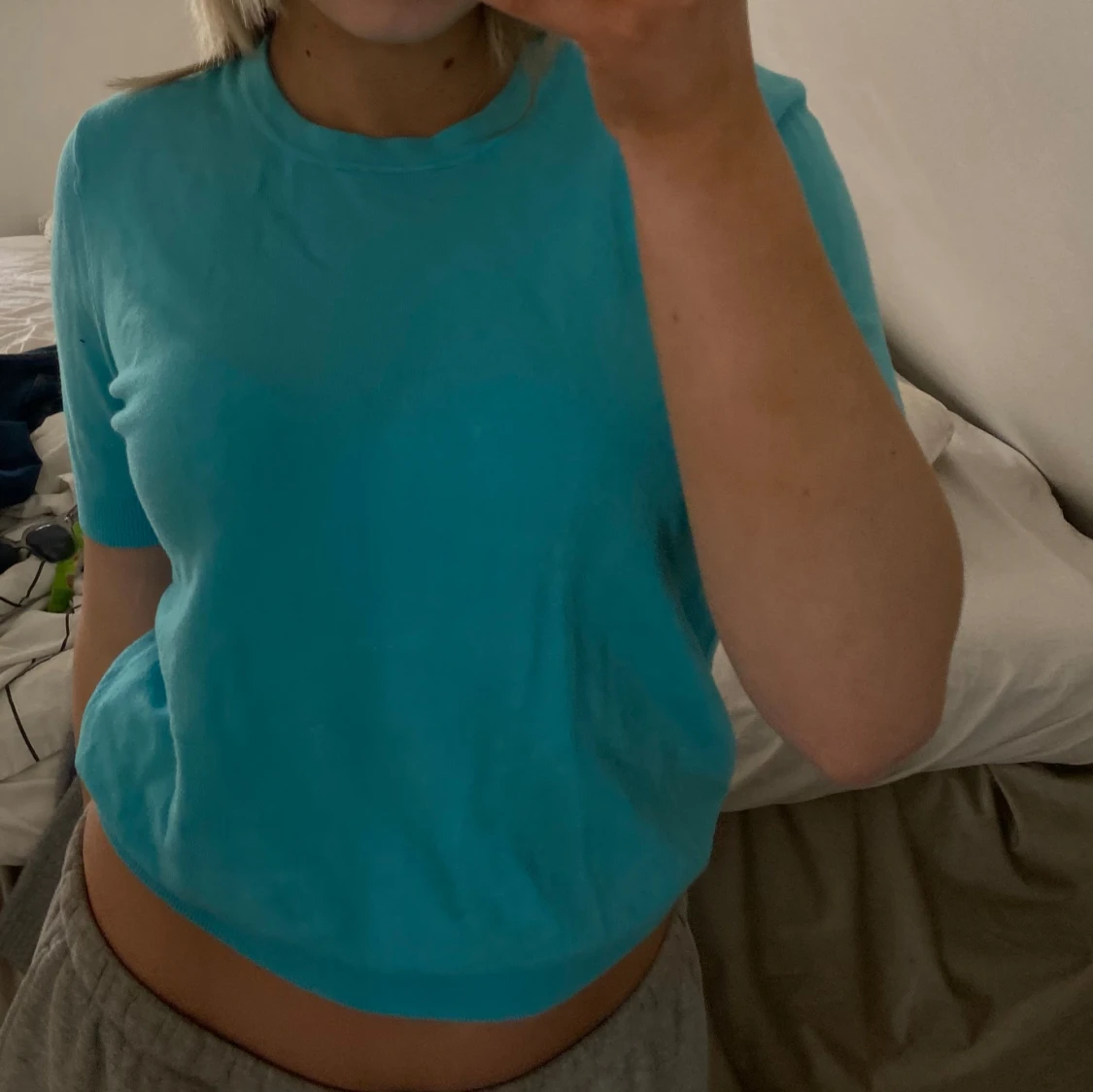 Blå stickad T-shirt  - 92