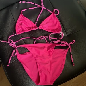Rosa bikini - Använt några gånger Skriv vid funderingar!