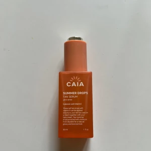 CAIA Summer drops  - CAIA SUMMER DROPS tan serum, endast testad en halv pump på handen, annars helt ny! Superfin färg och glow efter användning