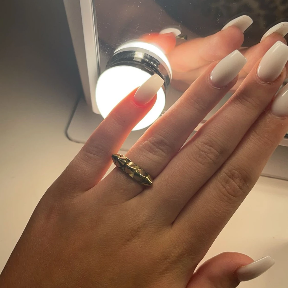 Guldig edblad ring - 90