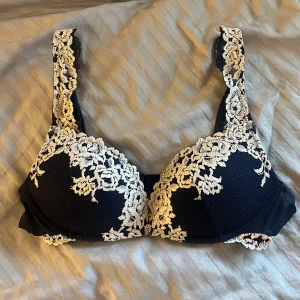 Intimissimi Bh - Intimissimi Bh i nytt skick i storlek 75C. 🌸 Säljs pga av fel storlek.  