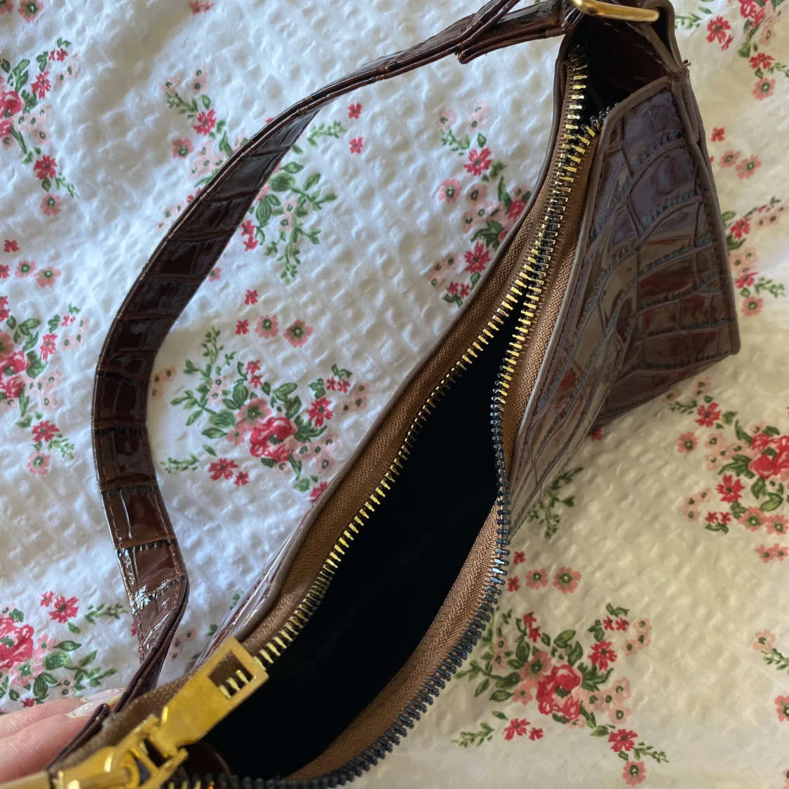 Brun glansig väska - 91