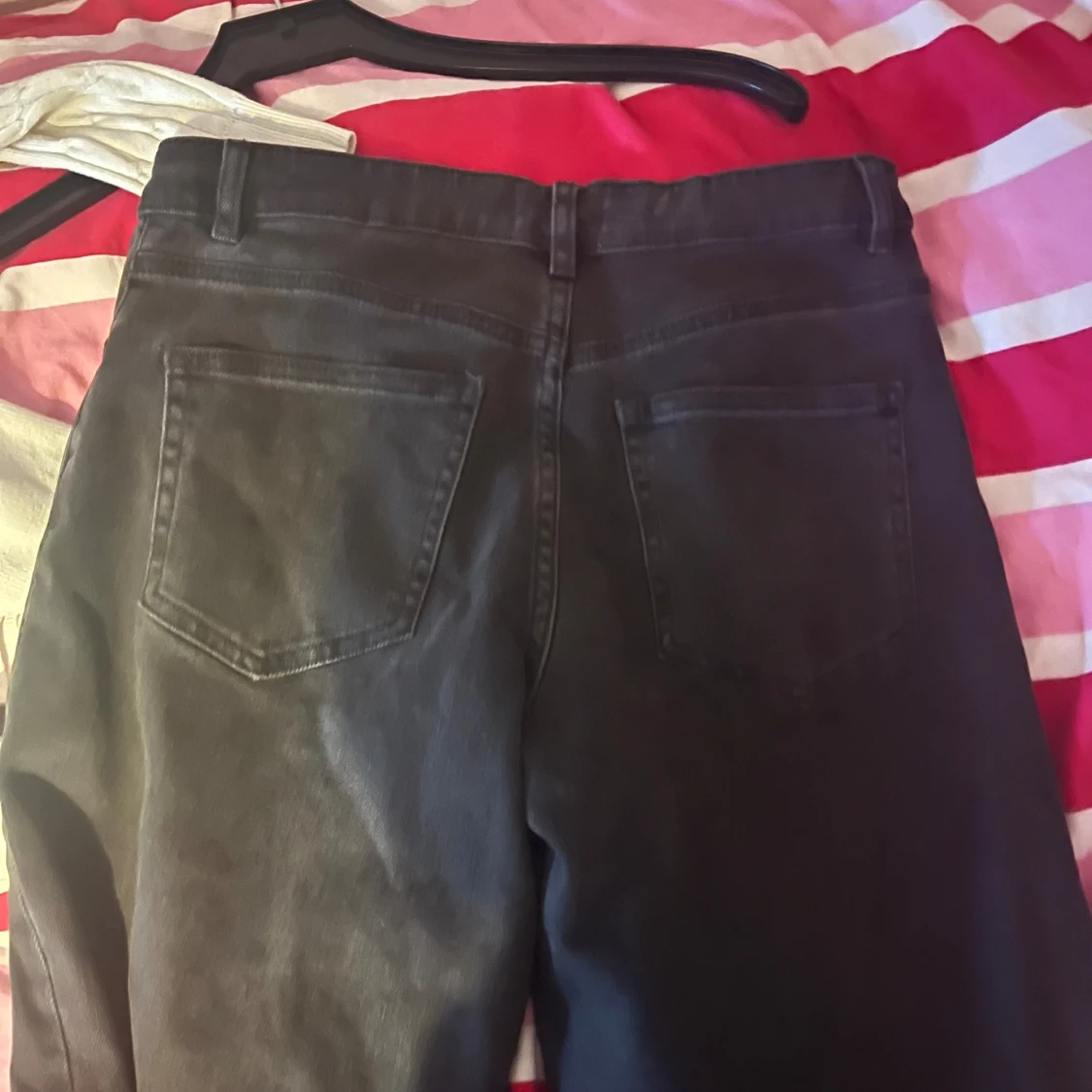 Grå/svarta  jeans - 91