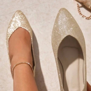 Skor - Jättefina champangeglittriga skor, perfekt till bal/student eller utekvällar!💞Aldrig använda💓 