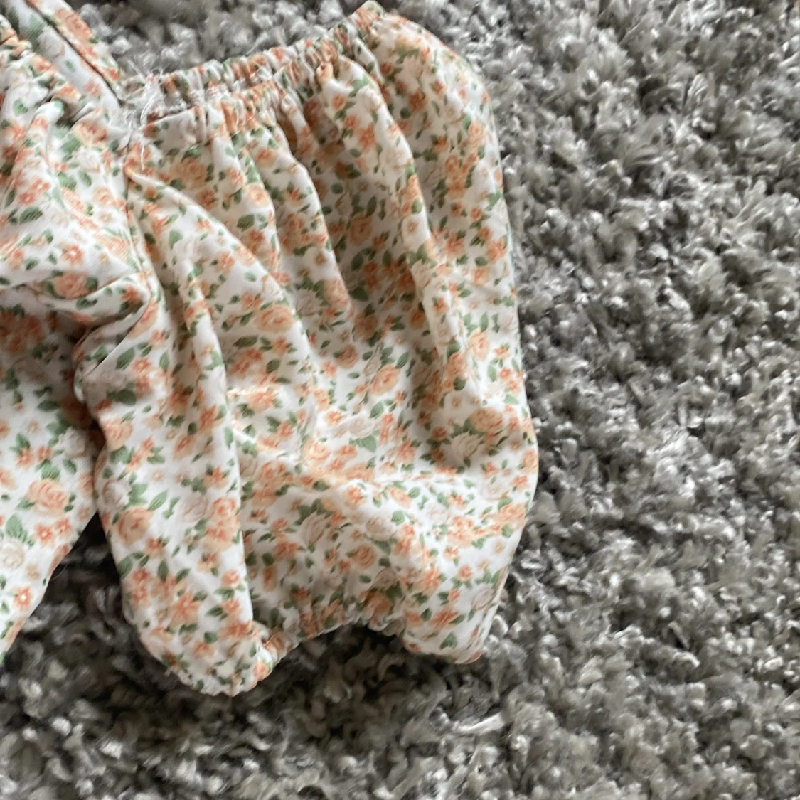 Blommig klänning  - 93