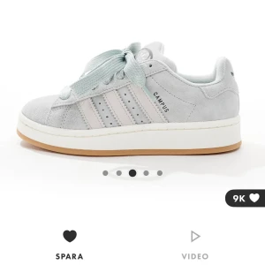 Adidas campus 00 - Säljer dessa helt oanvända, köpta från asos och är i färgen ”grå” men skulle säga att dem är lite ljusblåa/gråa jättefin färg till sommaren. Postas i orginalkartong samt med alla lappar kvar