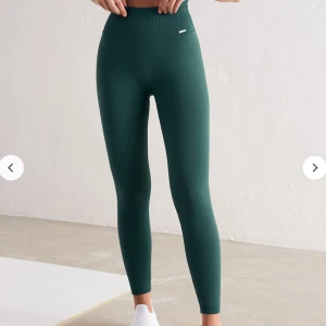 Aimn - Som nya träningsthights ifrån aimn! Kostar 599 nya!