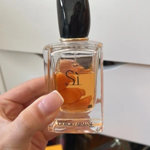 Si parfym - Nästan helt full