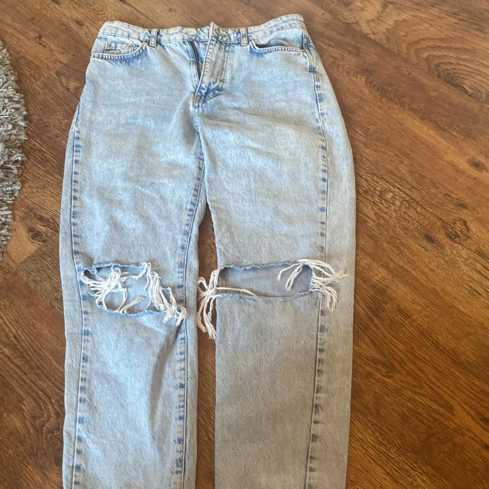 Fina jeans som är använda två gånger . Jeans & Byxor.