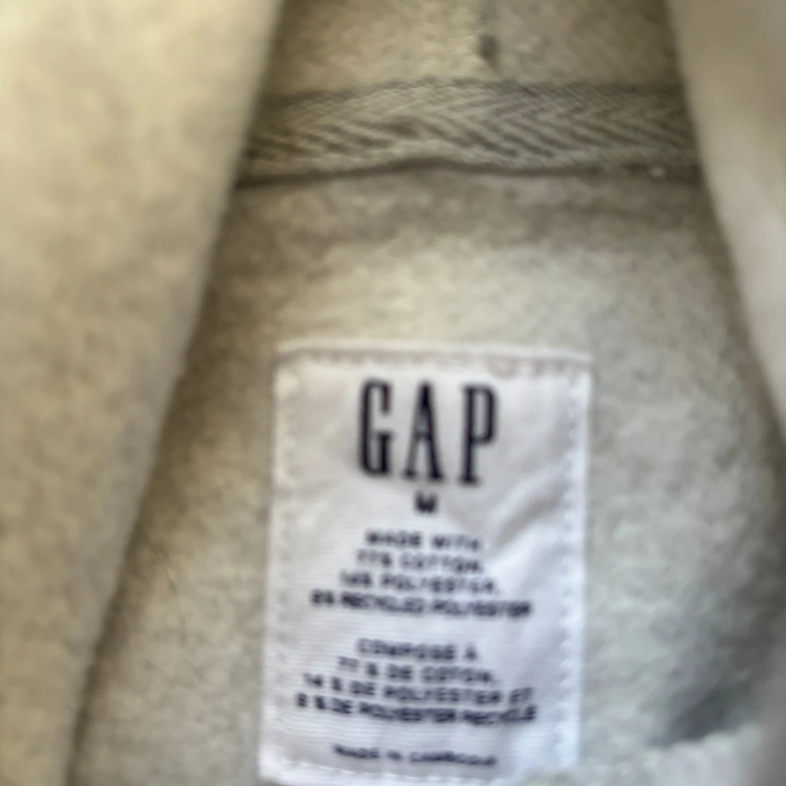 GAP hoodie - 91