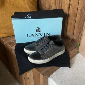 Lanvins  - Ett par riktigt feta lanvins i storlek uk 5, de vill säga storlek 39-41. pris kan diskuteras och jag tar även emot bytet så var inte rädd o höra av dig 👌👌