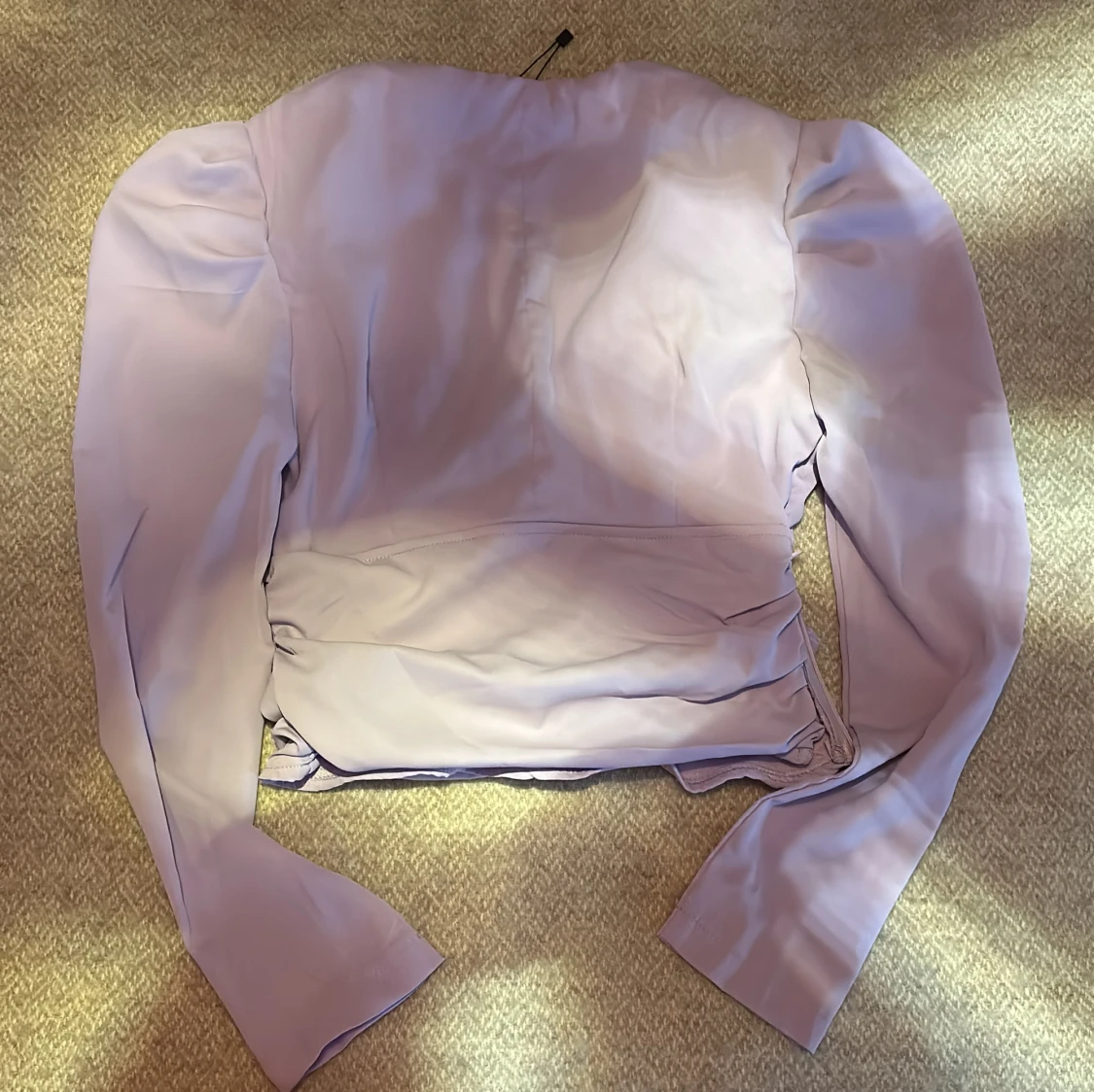 Ljuslila Blus från Boohoo i nyskick stl XS - 90