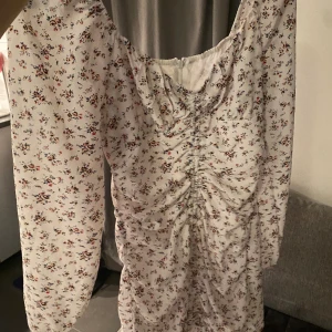 Klänning - Använd få gånger