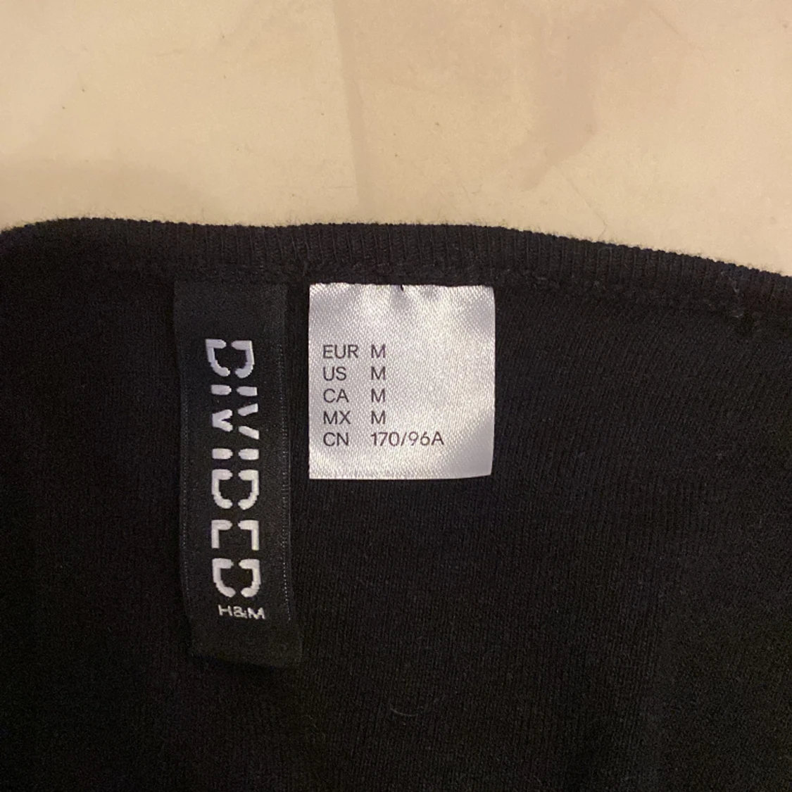 Svart tröja från H&M - 91