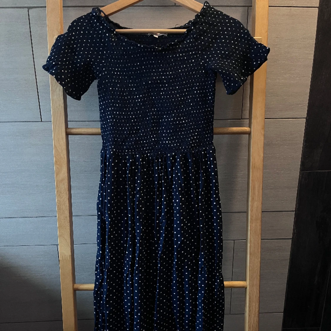 Marinblå sommarklänning - 90