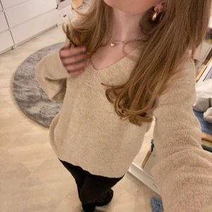 stickad tröja - jätte mysig stickad tröja från lager 157💋