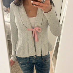 Odd Molly kofta - Jättesöt kofta från Odd Molly i gott skick!🤗💗