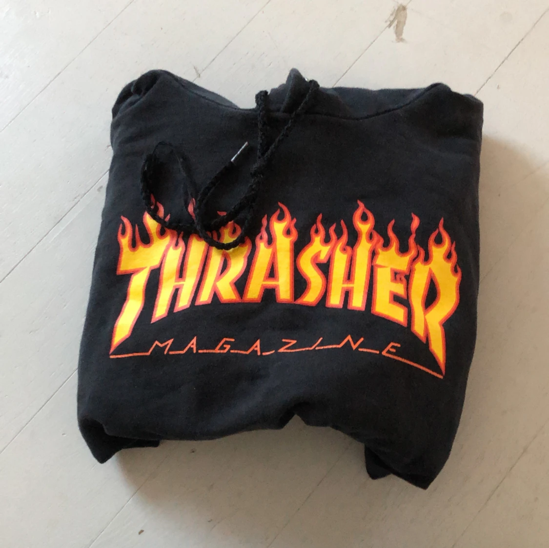  Svart Thrasher hoddi  - 91