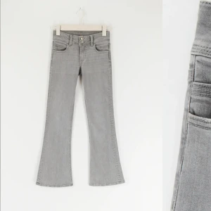 Low waist jeans - Säljer nu mina jeans från gina tricot, fint skick! Använda ett fåtal gånger❤️