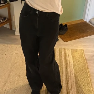 Svarta jeans  - Super bekväma och snygga