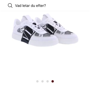 Valentinos och jordans - Tja! Söker byten till mina skor som jag nästan aldrig använt hade också kunnat tänka mig att sälja dem! Ni kan komma med byten eller pris ni hade kunnat ge för dem! Båda är i storlek 42!