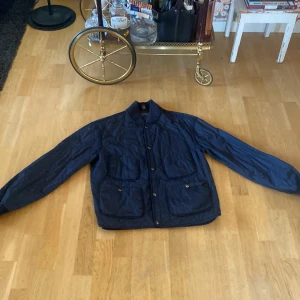 Polo Ralph lauren jacka - Grisch jacka, säljs inte längre, efterfrågad, bra skick 