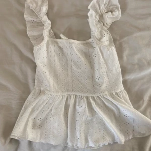 Söt topp - Från shein i storlek S! Öppen i ryggen🫶🏼