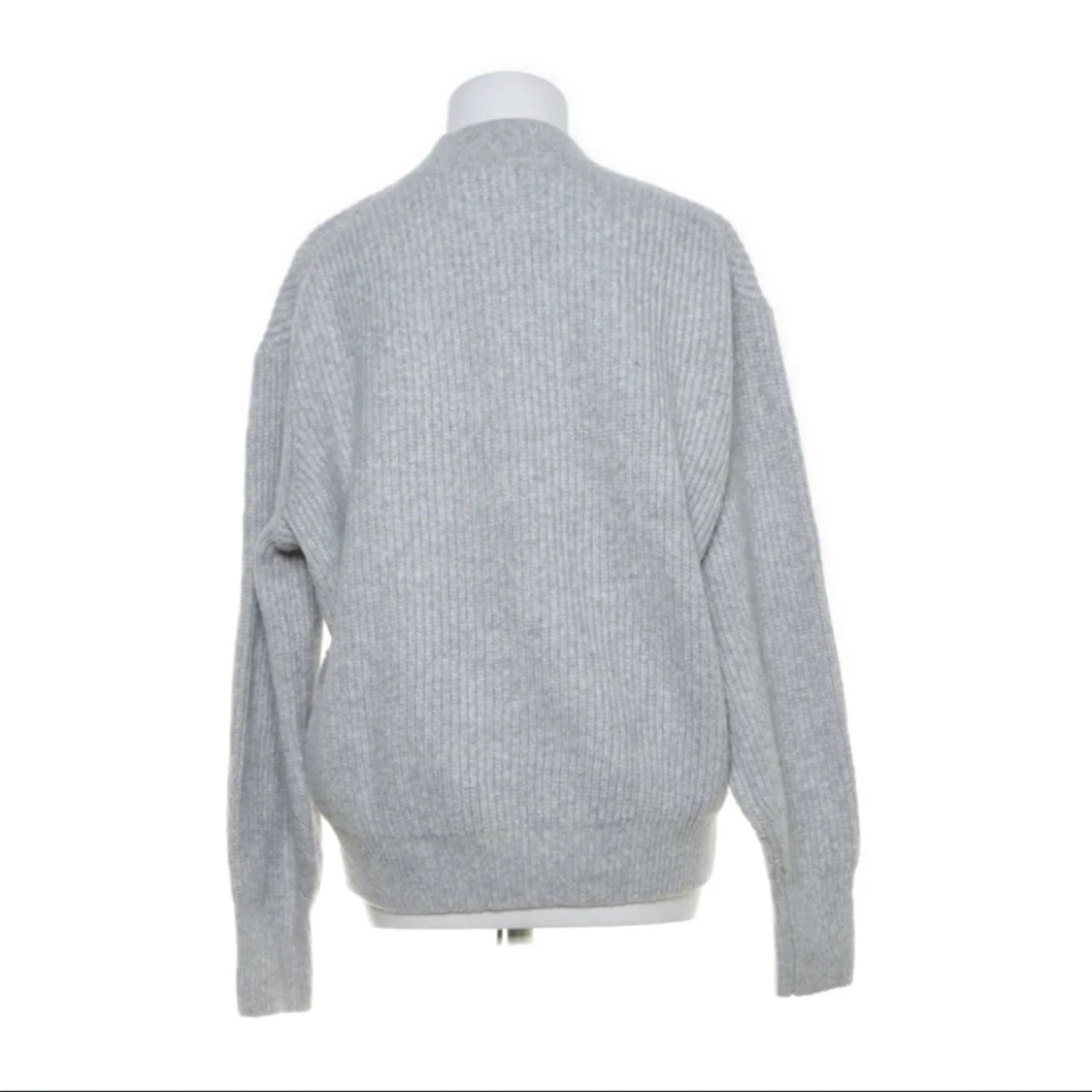 Grå stickad tröja - 90