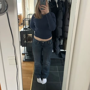 Arrow jeans  - Jeans från weekday i modell arrow. Storlek W28, L32