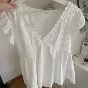 Blus - Aldrig använd💕