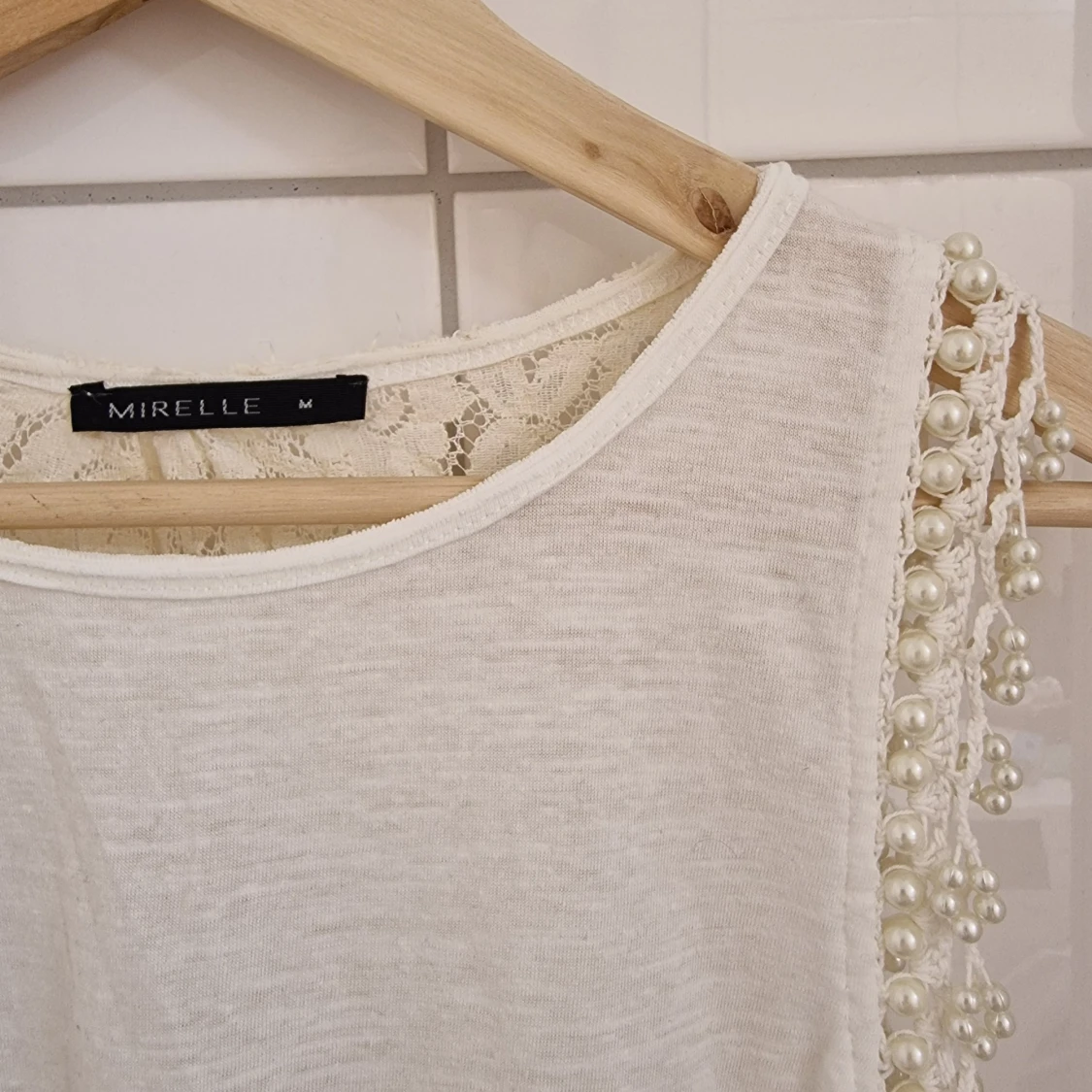 Romantisk topp (Nyskick) Strl M - 91