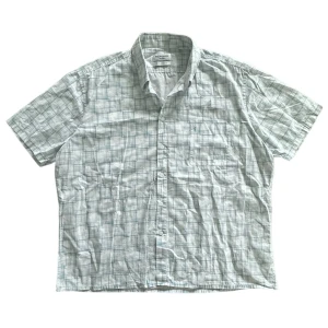 Vintage YSL Yves Saint Laurent skjorta T-shirt retro y2k boxy baggy oversized  - Perfekt vintage skick!  Xxl på lappen, sitter mer som en boxy oversized L/XL