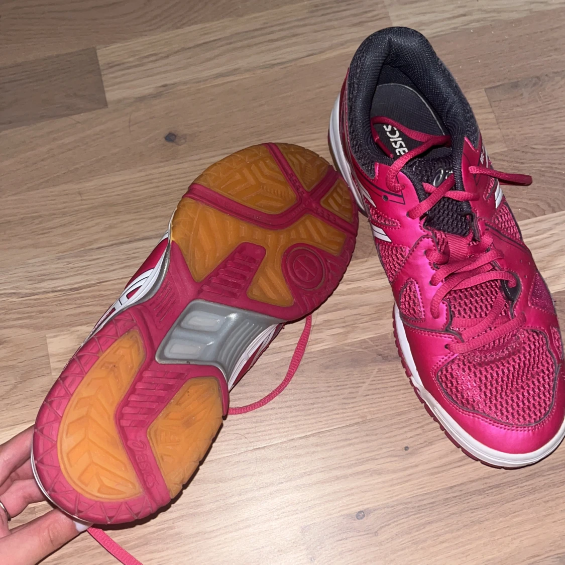 asics träningsskor - 90